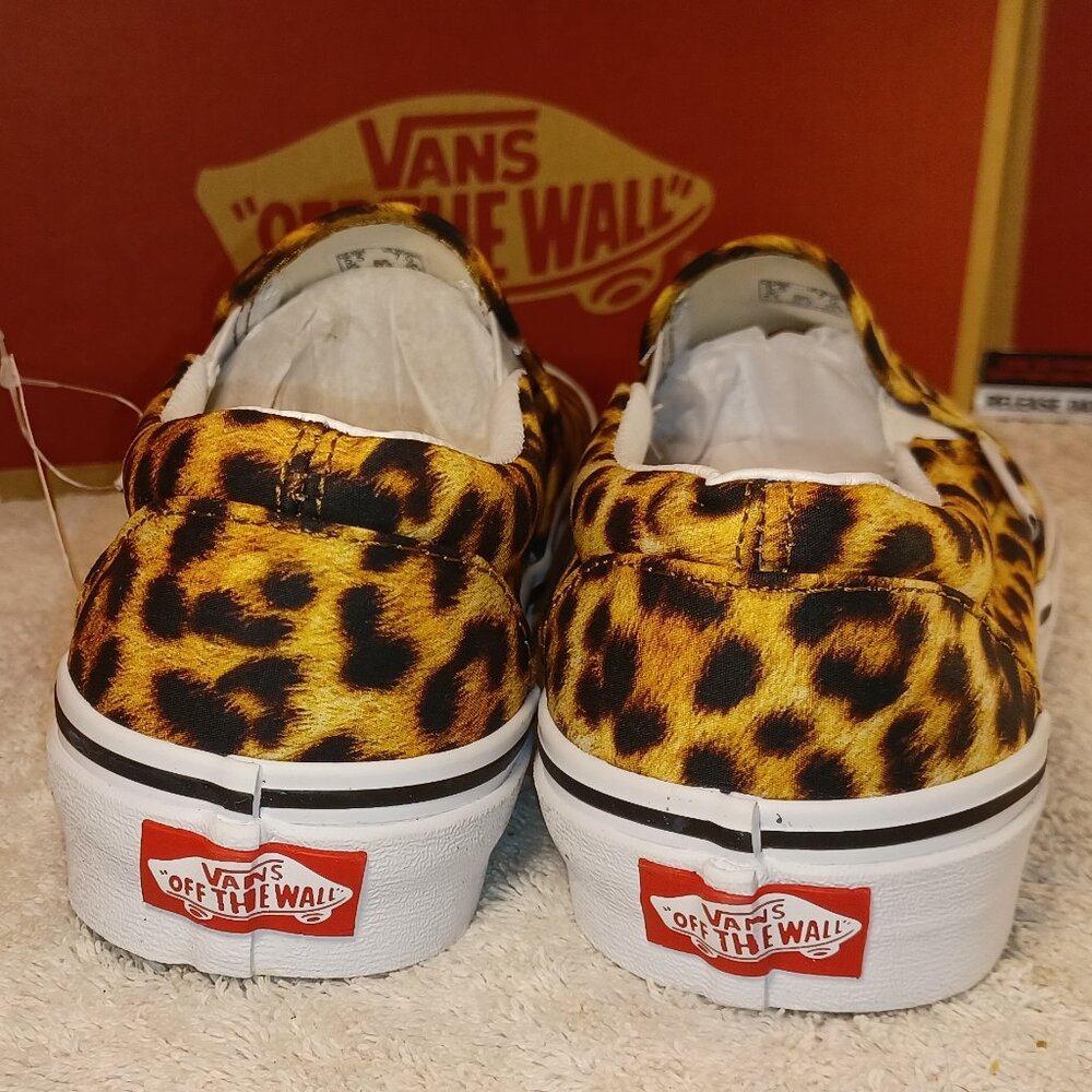 Vans Men's 4.5/Women's 6 Classic Slip On Leopard Black/True White VN0A5A08316 - Picture 11 of 12